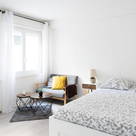 Spacious Studio In The Center Of Montmartre Париж Екстериор снимка