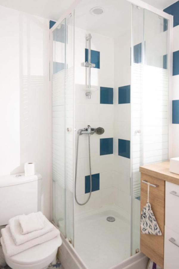 Spacious Studio In The Center Of Montmartre Париж Екстериор снимка